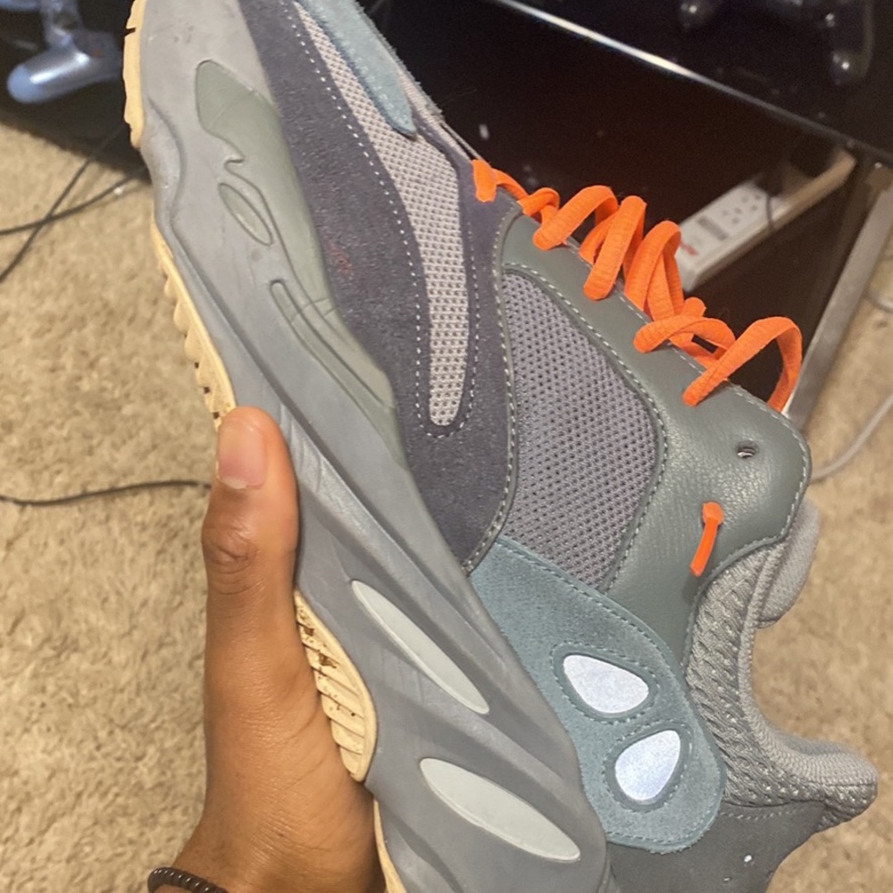 Yeezy 700 V3 real blue